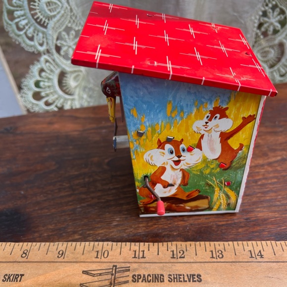 Vintage Tin Lorenz Bolz Zirndorf Wind up Bird Bank - Picture 1 of 8